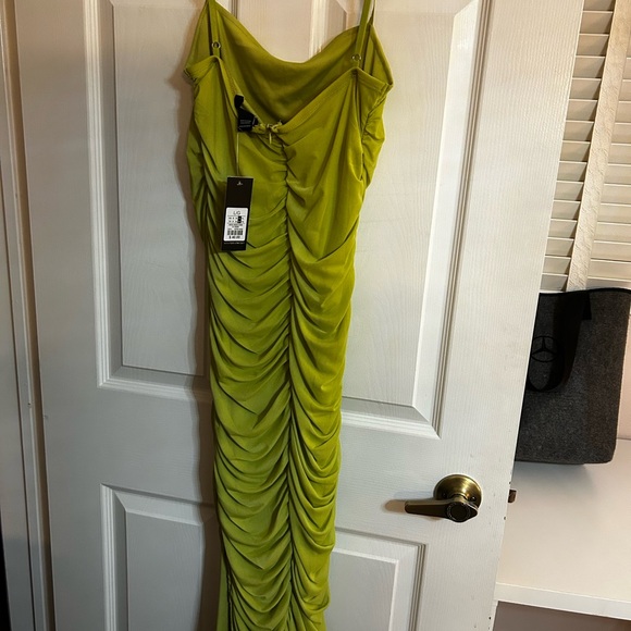 Forever 21 Strapless Lime Green Dress (New With tags/ Never Worn) - Picture 6 of 7